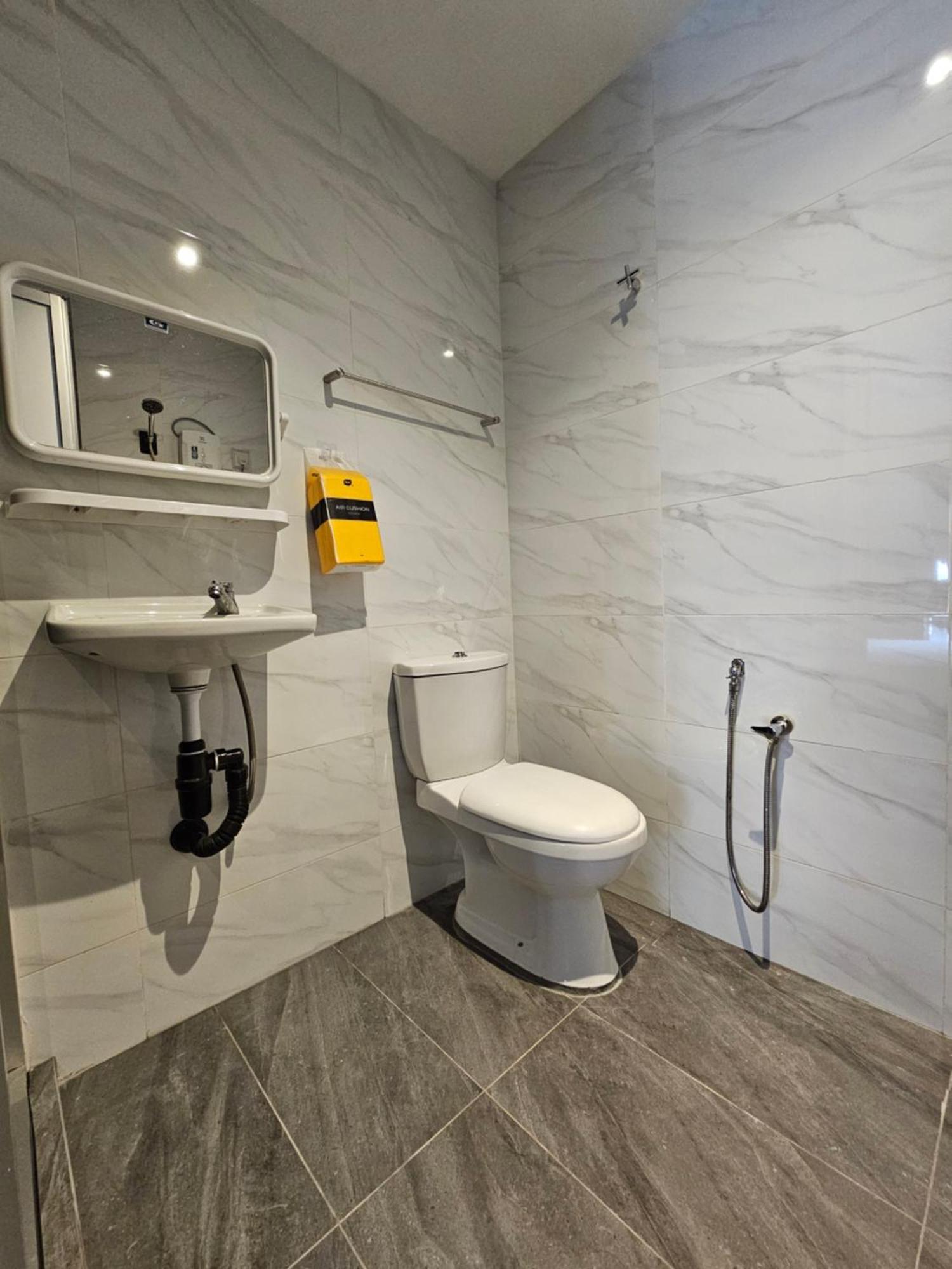 Good2Stay Budget Hotel L Lift L Coway Water L Wifi6 L Laundromat Malacca Rum bild